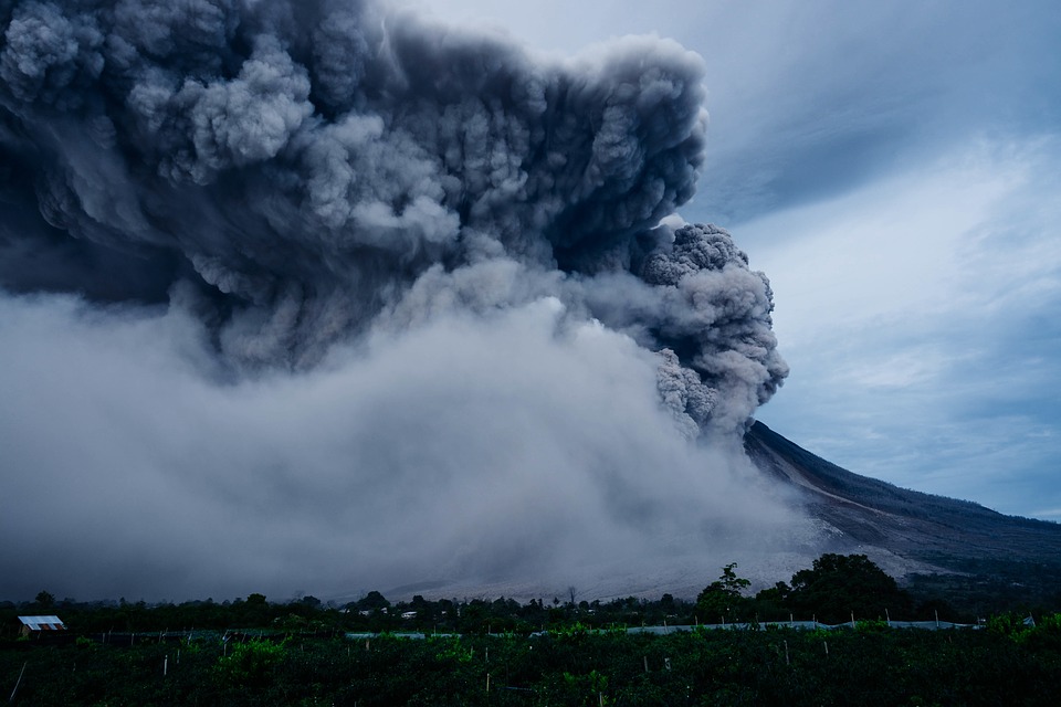 夢占い 煙の夢が示す１９の意味 火事 火山 爆発 煙突の煙など ロジカル夢占い